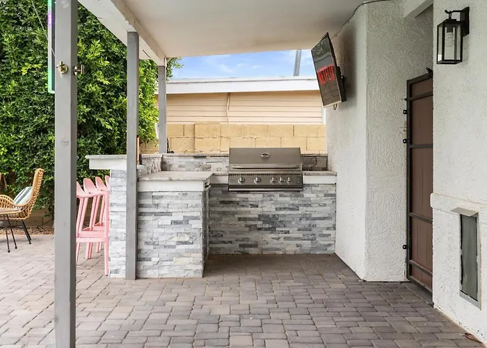 Retreat Pool Fire Pit Games Villa Scottsdale